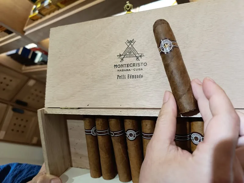 台北 伊高勢 威士忌雪茄館 【HIKOUSHI Whisky Cigars 】