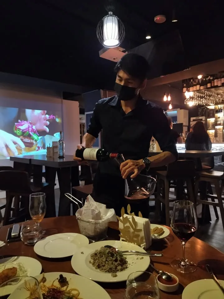 台北 東區 La Facette 酒窩 (永久歇業)