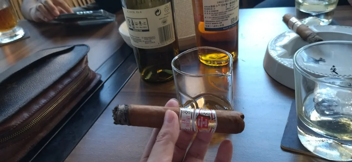 台北 信義區 Cigar Gallery 雪茄館二館