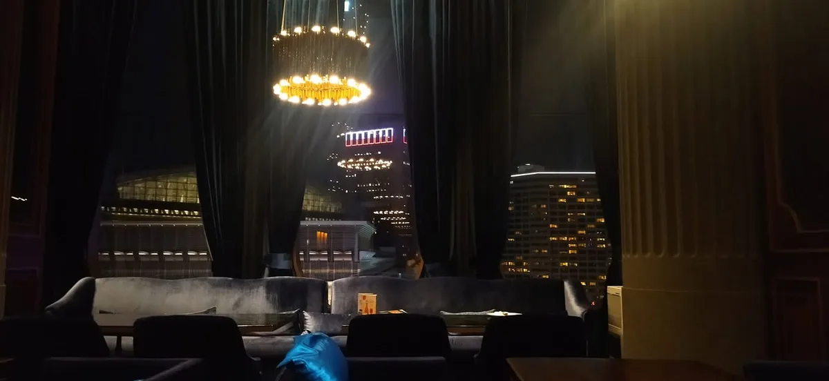 台北 微風南山7F UMAMI 金色三麥