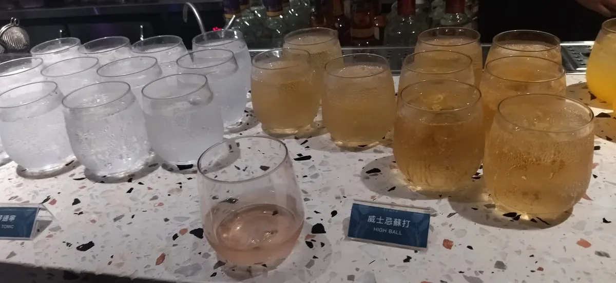 台北 松仁路 Flare - OKx 交易所 VIP酒會