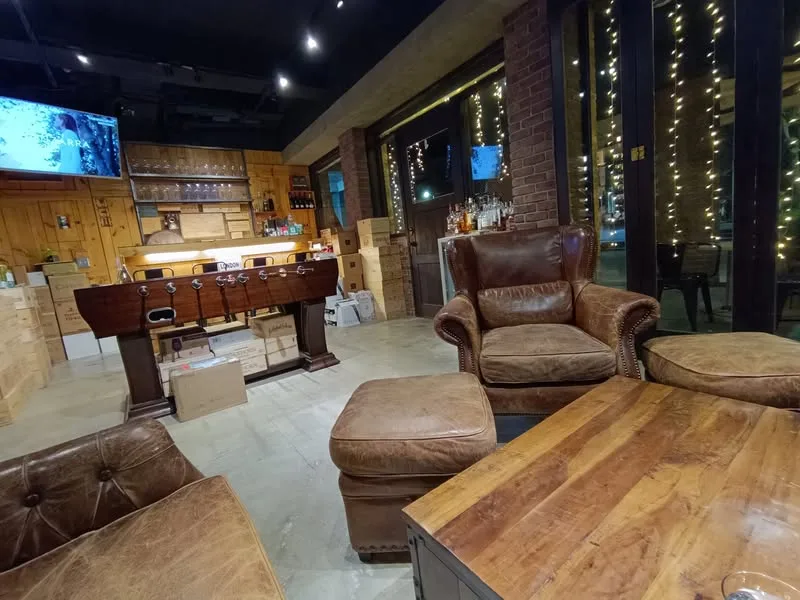 台北 八德路巷內 Zoey Wine & Spirit