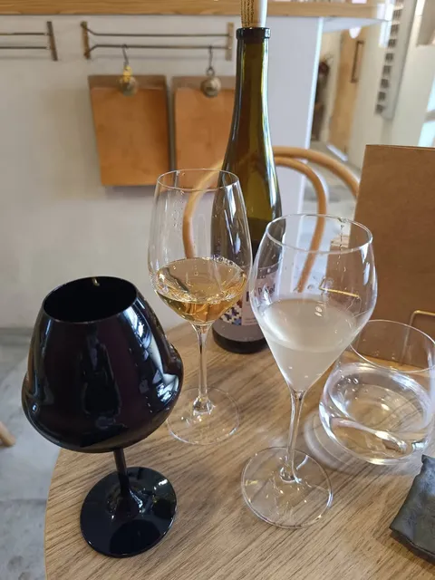 唭哩岸 布根地酒坊 照片 2