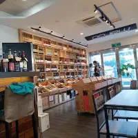 台北 士林 馬戲團市集［葡萄酒專賣店］