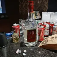 台北 東區 Vavin 酒盒子 - Wine Cellar & Shop 照片 1