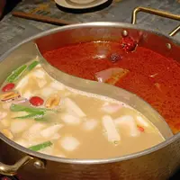 台北 松山區 老撈 麻辣鴛鴦火鍋 照片 1