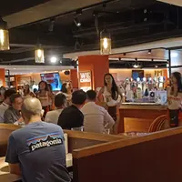 台北 慶城街 Hooters 照片 1