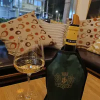 台北 長榮桂冠葡萄酒坊(一江直營店) 照片 4